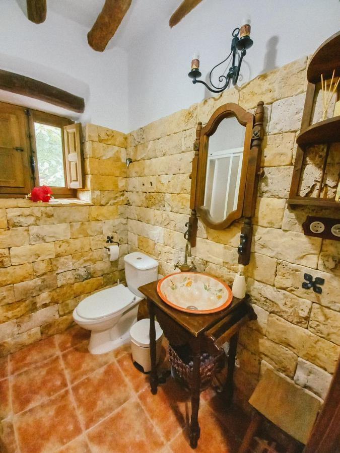 Molino Laroya Villa Bagian luar foto
