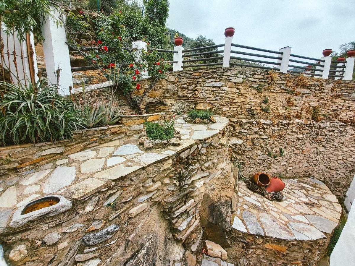 Molino Laroya Villa Bagian luar foto